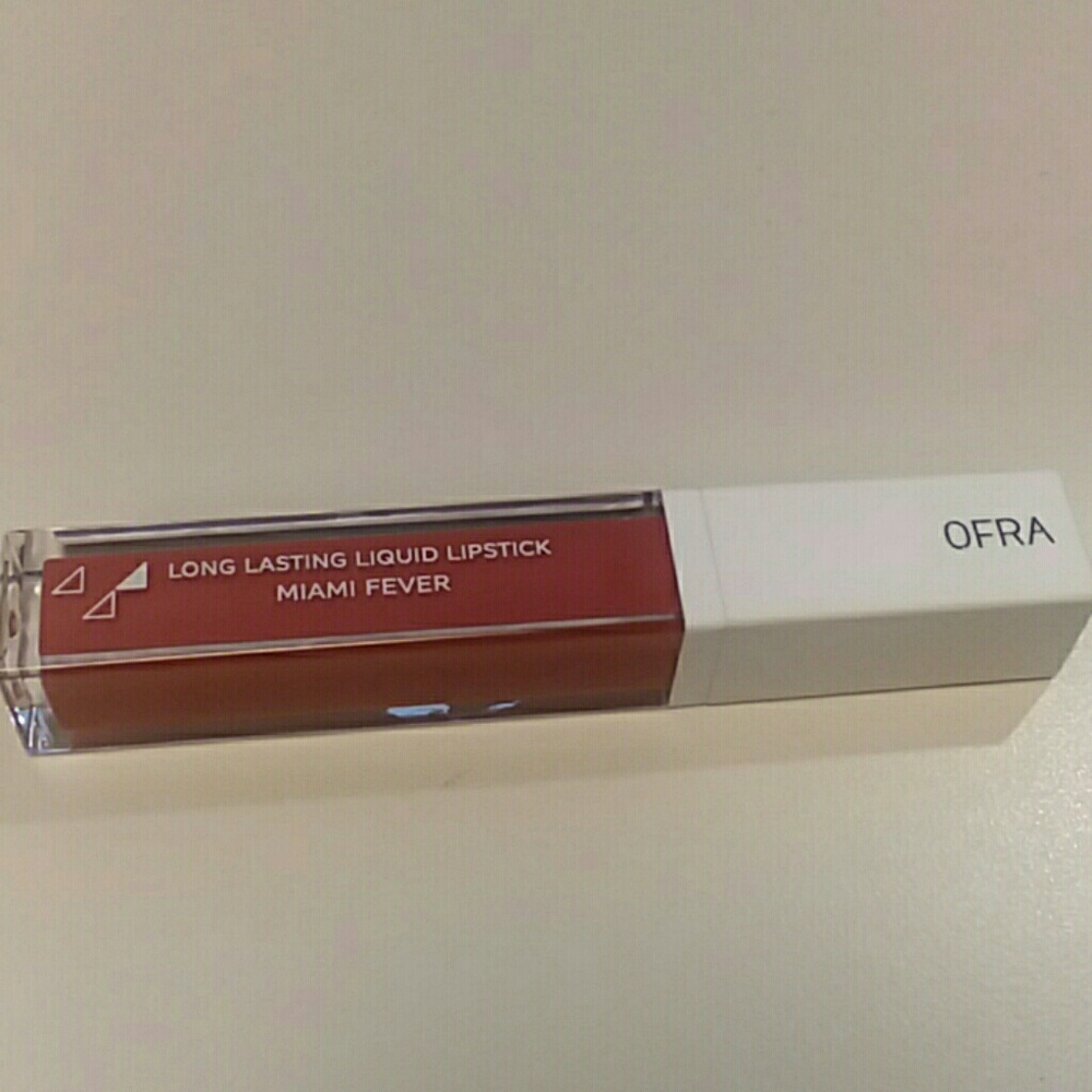 💄OFRA Liquid Lipstick in Miami Fever